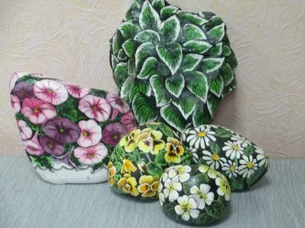 Desene pe animale, pietre decorative cu ulei și vopsea cu fotografiile lor mâini (cu mâinile lor) Desene pe animale, pietre decorative cu ulei și vopsea cu mâinile lor fotografie