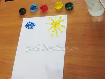 Desen palmele și degetele pentru copii preșcolari (copil scade guașă) Desen palmele și degetele pentru prescolarii