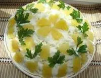 Salata de ananas și pui