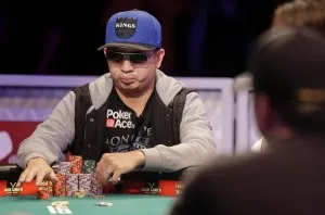 Ghid pentru jocul în poker live pentru începători