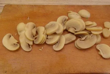 Salata cu retete simple de ciuperci conservate (salata de ciuperci conservate simplu) Salata cu ciuperci conservate retete simple,
