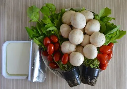 Salata cu ciuperci și roșii la grătar - rețeta cu o fotografie