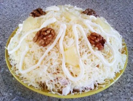 Salata de ananas și pui