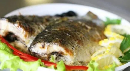 Carp, coapte în cuptor pentru cele mai bune rețete de pește suculent si gustos in folie (crap) Carp, coapte în cuptor pentru cele mai bune rețete de pește suculent și gustoase în folie
