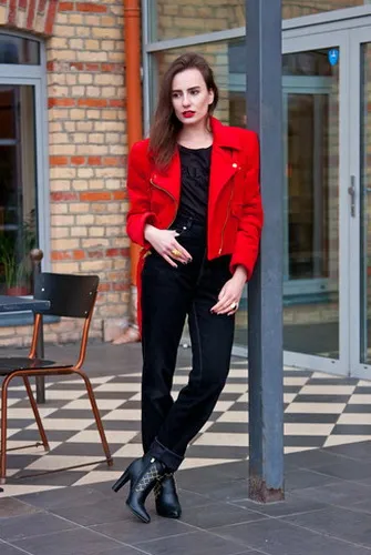Din ceea ce sa poarte negru din piele jachete-sacou fata fotografie de moda maestros și recomandări pentru femei