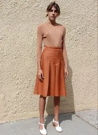 de culoare alb-negru