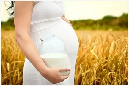 Colostrum în timpul sarcinii de apariție, proprietăți și anomalii de culoare