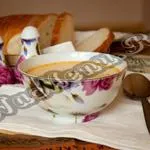 Brânză cu reteta supa de ciuperci cu brânză topită (brânză) Supa de ciuperci cu brânză, o rețetă cu brânză topită