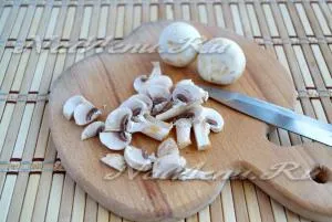 Brânză cu reteta supa de ciuperci cu brânză topită (ceapă) Supa de ciuperci cu brânză, o rețetă cu brânză topită