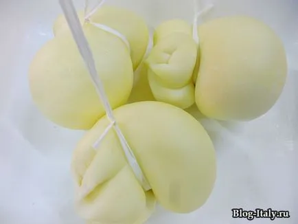 Brânză skamortsa - de la ceea ce mănâncă, calorii, rețete (calorii) Brânză skamortsa - de la ceea ce mănâncă, rețete de calorii