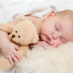 Vis de somn nou-născutului și trezie, de ce copilul nu doarme