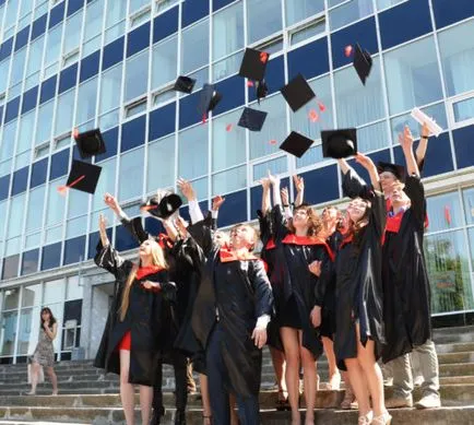 Stările, citate despre ieșirea și alumni (ieșire) Stările, citate despre ieșirea și alumni
