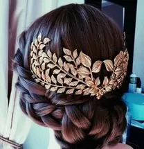 Nunta Coafuri 2017 - salonul de înfrumusețare de familie (Salon) Nunta Coafuri 2017 - Frumusete salon de familie