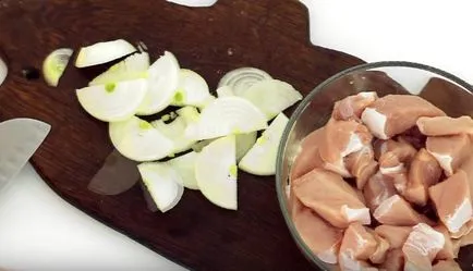 Carne de porc, coapte în cuptor cu cartofi - rețete simple și delicioase