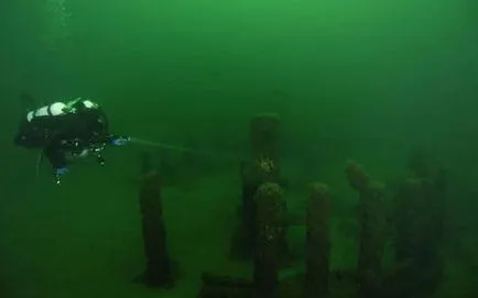 obiecte misterioase de la fundul lacurilor, mărilor și oceanelor, Blogger aniase on-line o septembrie 2013, o barfa