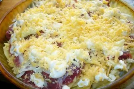 Carne de porc la cuptor la cuptor cu cartofi (carne de porc) Carne de porc, coapte în cuptor cu cartofi