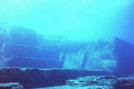 obiecte misterioase de la fundul lacurilor, mărilor și oceanelor, Blogger aniase on-line o septembrie 2013, o barfa
