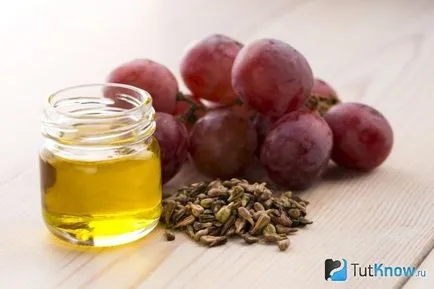 Proprietăți de struguri de ulei din produse cosmetice (produse cosmetice) Proprietățile de ulei de struguri în produsele cosmetice