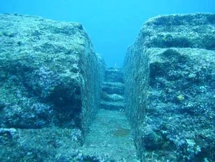 obiecte misterioase de la fundul lacurilor, mărilor și oceanelor, Blogger aniase on-line o septembrie 2013, o barfa
