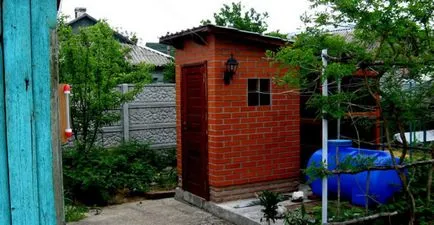 cărămidă toaletă în țară cu propriile mâini (lor) cărămidă toaletă în țară cu propriile mâini