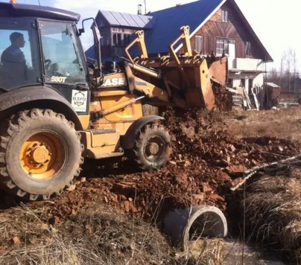 Conducta în șanț la sosirea la selectarea site-ului, instalarea cu propriile lor mâini