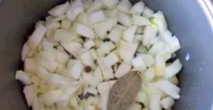 Înăbușită dovlecei și cartofi retete simple cu pas cu pas fotografii (calita dovlecei și cartofi) Tocana de dovlecei și cartofi retete simple, cu pas cu pas fotografii