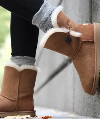 UGG 2016-2017 fotografie pantofi la modă pentru a purta cu cizme ugg în timpul iernii, în culori diferite (pantofi) UGG 2016-2017 fotografie pantofi la modă pentru a purta cu cizme ugg în timpul iernii, în culori diferite