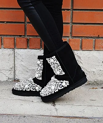 UGG 2016-2017 fotografie pantofi la modă pentru a purta cu cizme ugg în timpul iernii, în culori diferite (Ugg) UGG 2016-2017 fotografie pantofi la modă pentru a purta cu cizme ugg în timpul iernii, în culori diferite