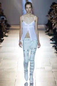 blugi skinny cu ceea ce sa poarte, secretele unei imagini armonioase la 50 fotografie (blugi skinny negru.) blugi skinny cu ceea ce sa poarte, secretele unei imagini armonioase la fotografie 50