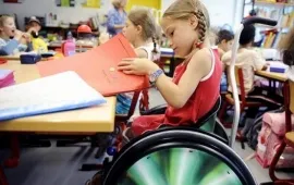 În 2017, educație așteaptă o schimbare, profesor on-line centru de formare externae (an) În 2017, educație așteaptă o schimbare, profesor on-line centru de formare externae