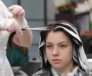 Veneția scoate în evidență cu fotografii soluție de modă pentru femei brunete si maro cu părul (evidențiază Venetian fotografie păr șaten.) Veneția scoate în evidență cu fotografii soluție la modă pentru brunete și femei maro cu părul