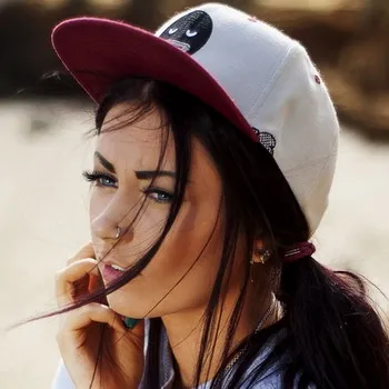 Tipuri de capace și capace de baseball în numele lor reperskom stil, hip-hop, Harley Davidson și alte