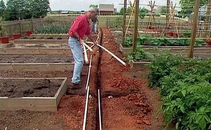 Alimentarea cu apă în țară cu propriile mâini modul de a alege schemele de conducte, metode de stabilire (lor) Alimentarea cu apă în țară cu propriile lor mâini modul de a alege circuitul de țeavă, metoda de stabilire