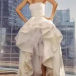 Ținutele pentru fashioniste - în fața scurt, în spatele lung