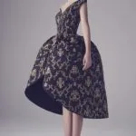 Ținutele pentru fashioniste - în fața scurt, în spatele lung