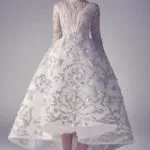 Ținutele pentru fashioniste - în fața scurt, în spatele lung