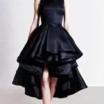 Ținutele pentru fashioniste - în fața scurt, în spatele lung