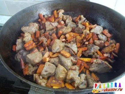 Pot friptură cu sos de roșii (foto rețetă) (cartofi prăjiți într-un vas) Pot friptura cu sos de tomate (fotografii reteta)