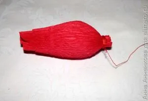 Cum sa faci un boboc de floare de hârtie Cum sa faci un boboc de floare de hârtie