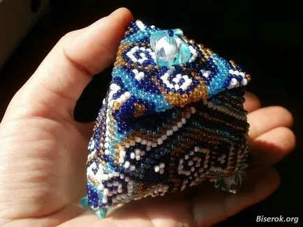 Broșe proprii margele mâini Broșe proprii margele mâini