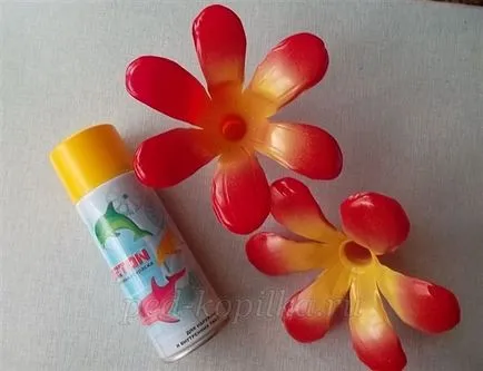 Ca de sticle de plastic pentru a face flori