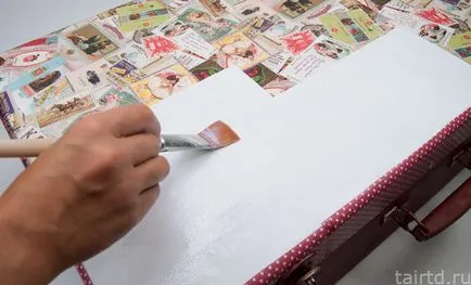 Ca o valiza veche