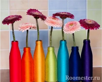 Designul sticlei cu mâinile Designul sticlei cu mâinile