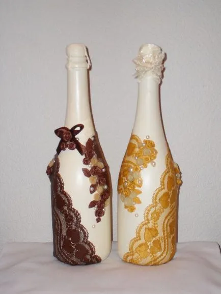 Designul sticlei cu mâinile Designul sticlei cu mâinile