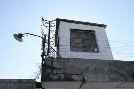 Cum sunt deținuți în s Cum sunt deținuți în s