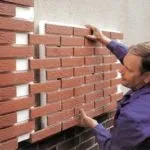 Cu vedere spre casa fațadă și subsol cu ​​panouri din plastic sub piatră (62 poze)