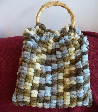 Privire de ansamblu de fire de fantezie sau tricot cu fantezie