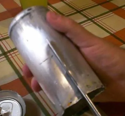 Care sunt făcute din metal Care sunt făcute din metal