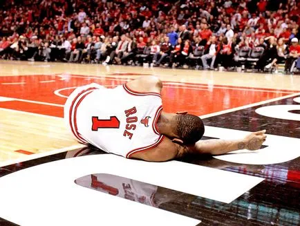 Ce-i cu Derrick Rose