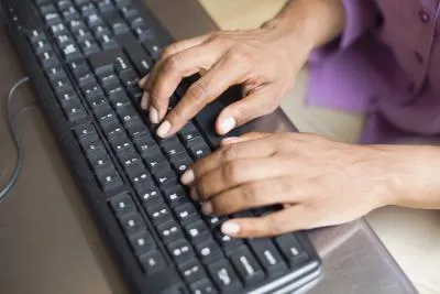 Cum sa faci un semn infinit de pe tastatură Cum sa faci un semn infinit de pe tastatură
